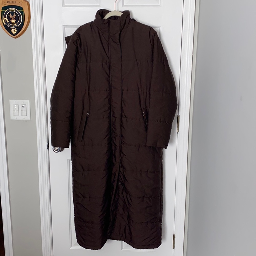 LLbean long  brown coat insulation 55% Polyester 45% Polyolefin size Medium